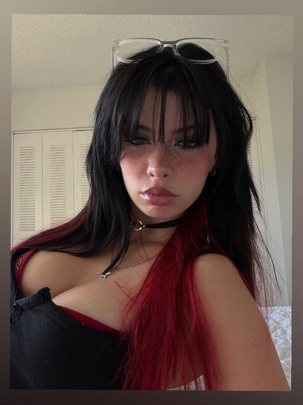 Aviva Fox - créateur OnlyFans avec 0 avis (0.0/5 étoiles)