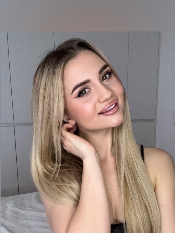 Barbie Sky🎀 - OnlyFans creator with 0 reviews (0.0/5 stars)