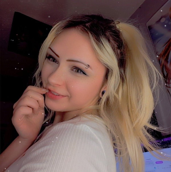 Babi Mochi - OnlyFans creator with 0 reviews (0.0/5 stars)