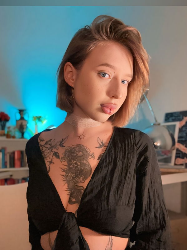 Anastasia Diamond 🌹