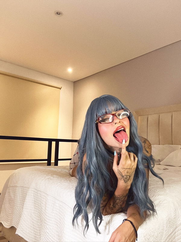 𝕍𝕒𝕝 | La Otacosteña 🫧🍼