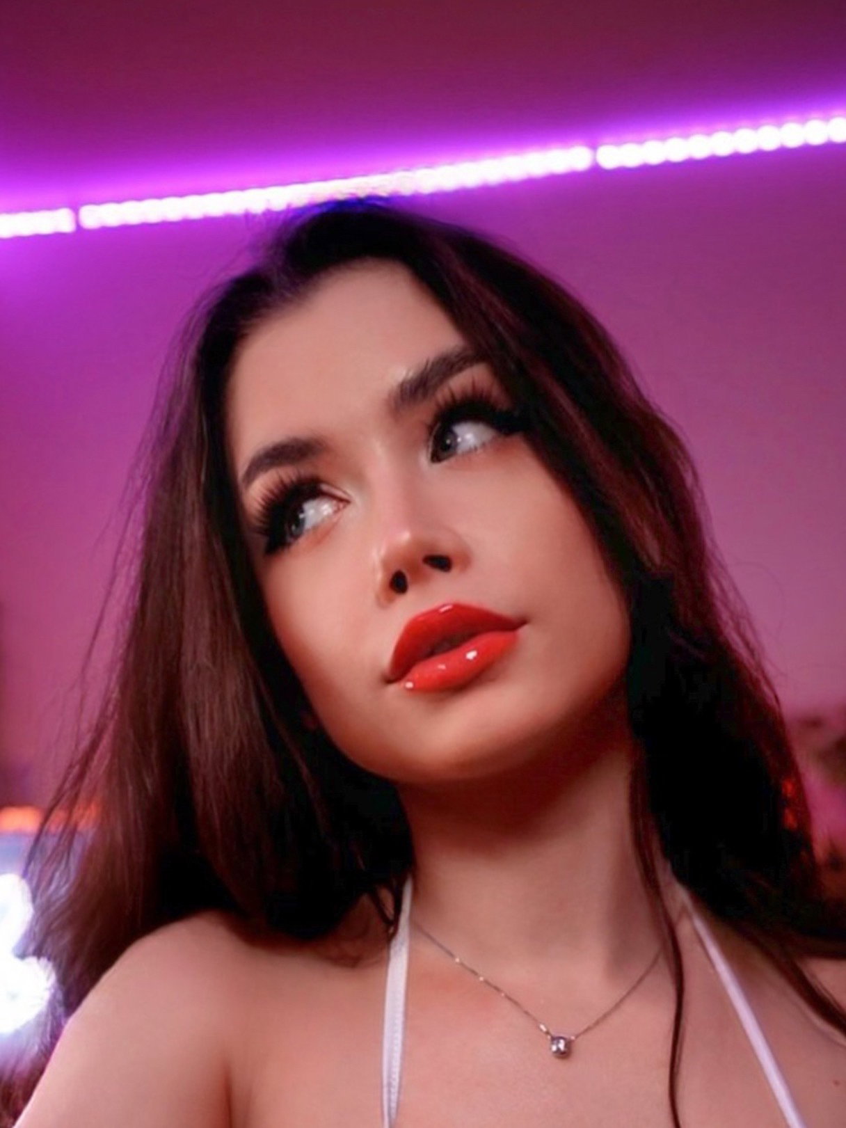🌿𝗬𝗢𝗨𝗥 𝗚𝗜𝗥𝗟𝗙𝗥𝗜𝗘𝗡𝗗 🍯Laurel Jeune - Onlyfans Creator