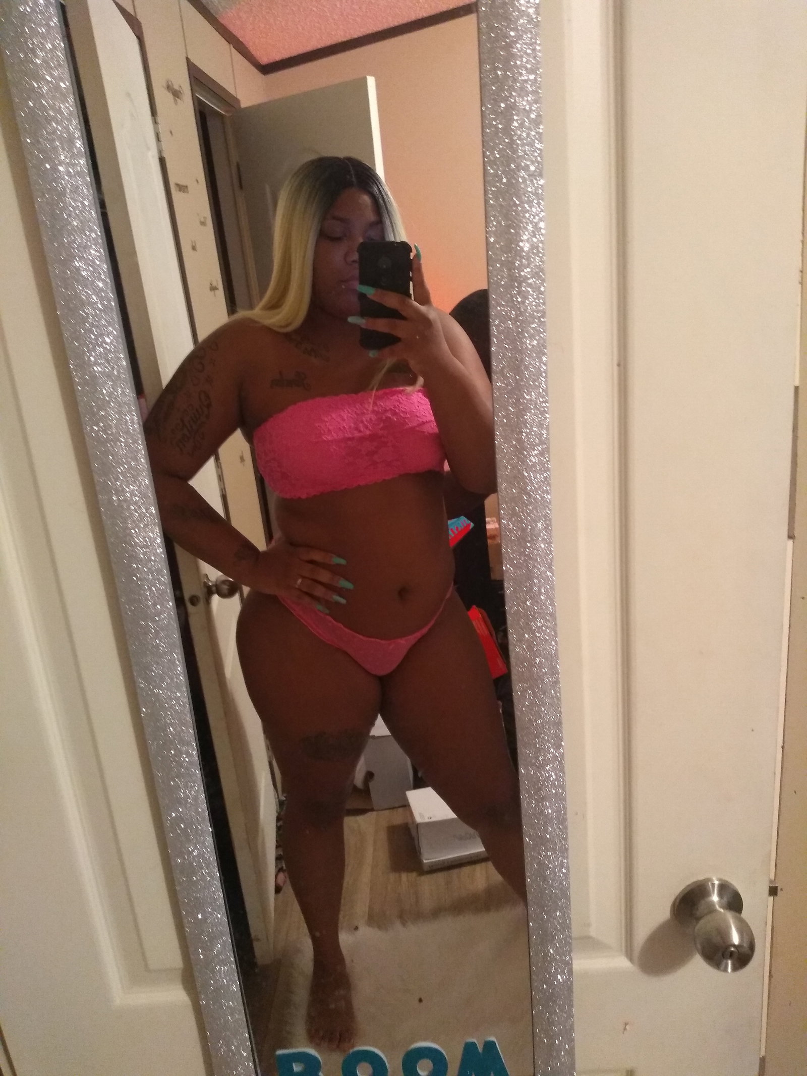 Ebonyhotwife - Onlyfans Creator