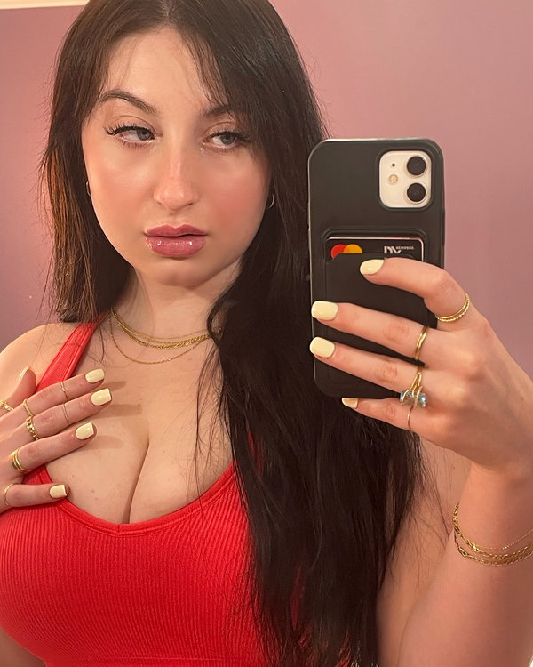 Aleksandra Mink - OnlyFans creator with 0 reviews (0.0/5 stars)