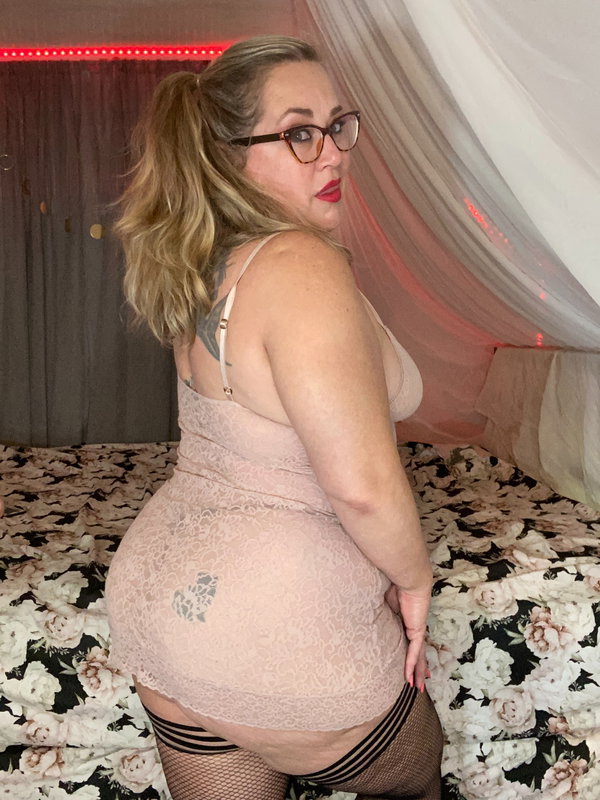 LilyBay73 - OnlyFans creator with 0 reviews (0.0/5 stars)