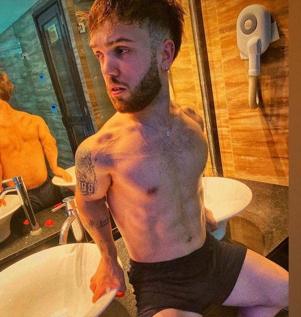 𝗧𝘄𝗶𝗻𝗸 𝗠𝗶𝗱𝗴𝗲𝘁