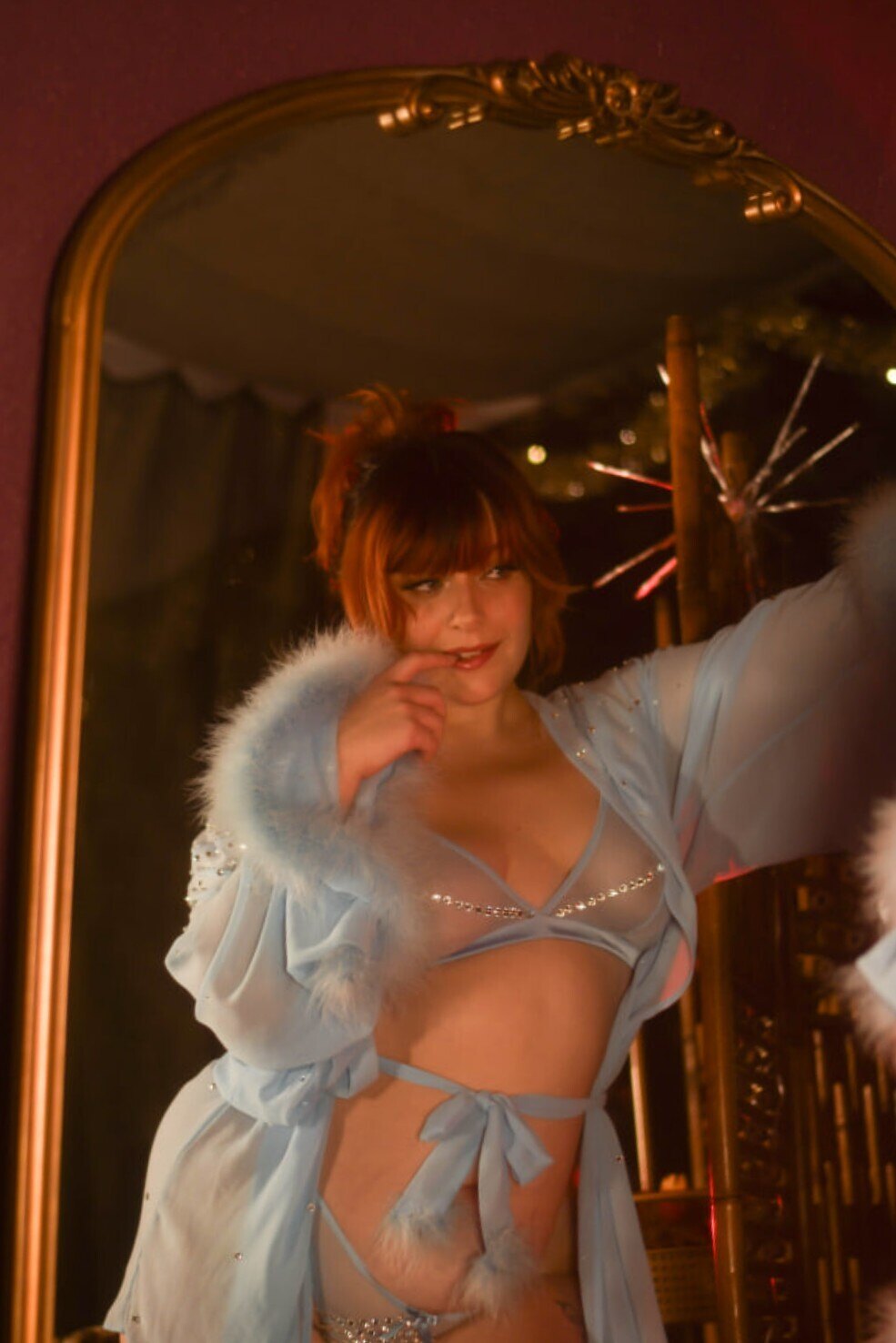 Your Nerdy Crush 🤍 - Onlyfans Creator