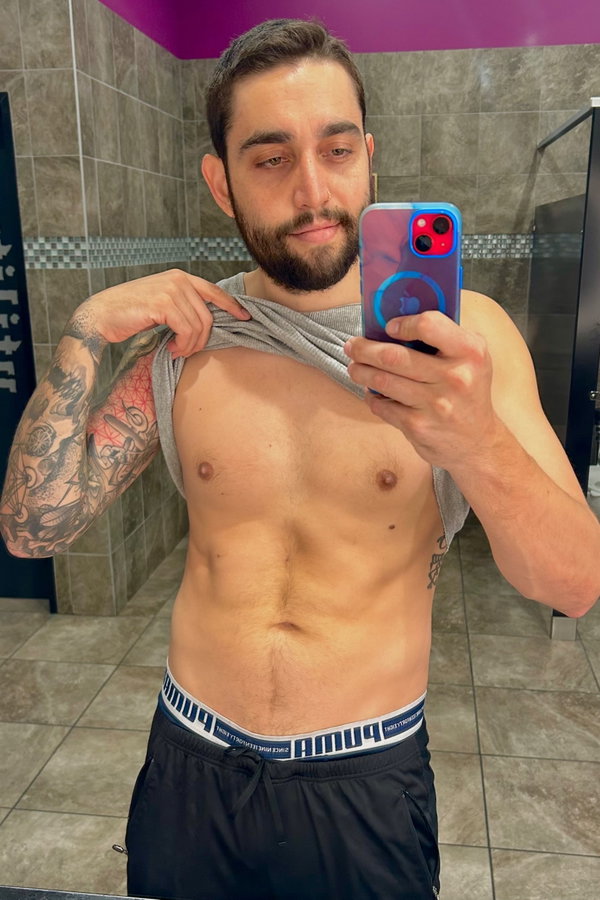 Tommy Stallion - créateur OnlyFans avec 0 avis (0.0/5 étoiles)