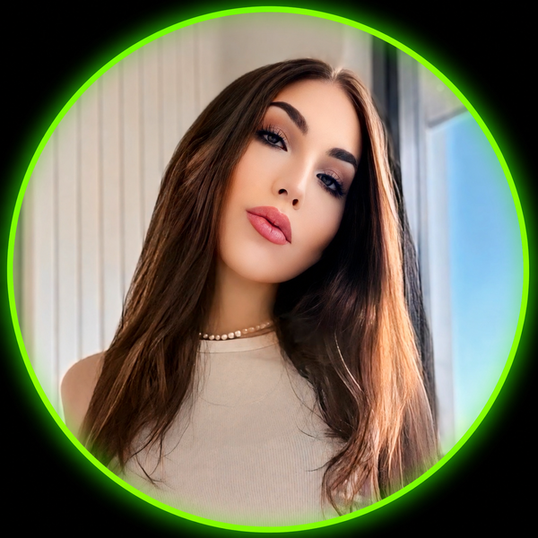 Luna - OnlyFans creator with 0 reviews (0.0/5 stars)