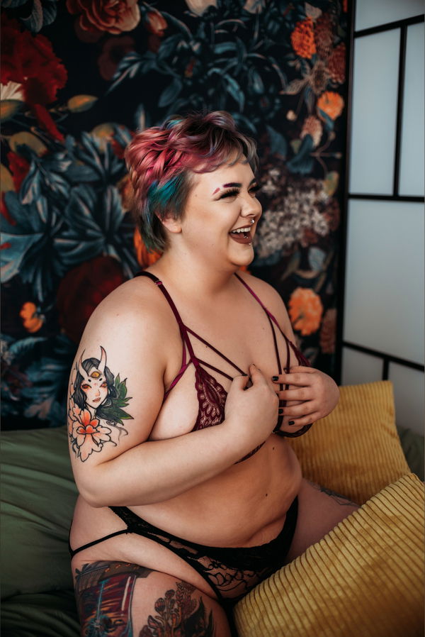 FAT KINKY TRANSBOY - OnlyFans creator with 0 reviews (0.0/5 stars)