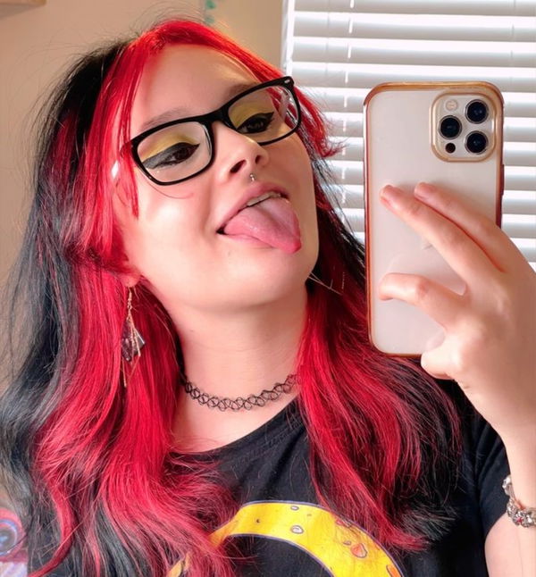 The No PPV Gamergirl in your pocket 🥰🎮💦