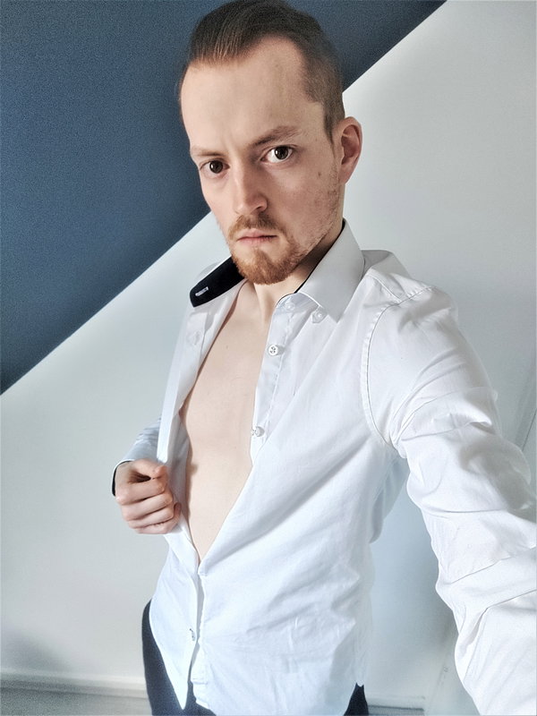 Mauve Eagle - OnlyFans creator with 0 reviews (0.0/5 stars)