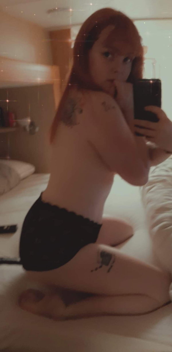 Mechanic Babe - OnlyFans creator with 0 reviews (0.0/5 stars)
