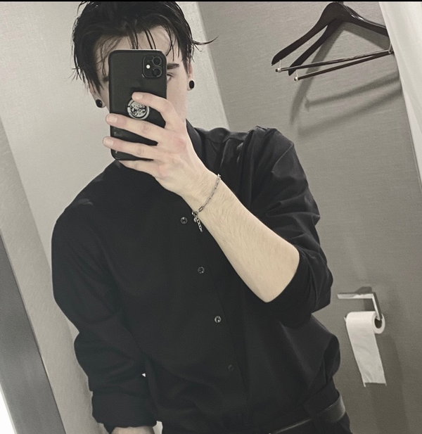 Mighty Hole - OnlyFans creator with 0 reviews (0.0/5 stars)