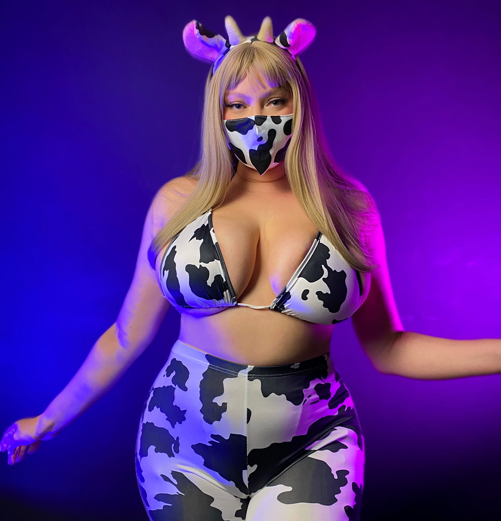 Mila Volker - Onlyfans Creator