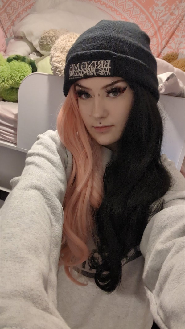 millie - OnlyFans creator with 0 reviews (0.0/5 stars)