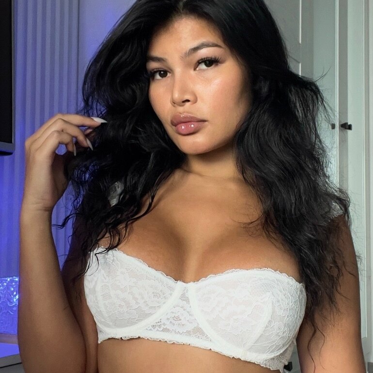 Mina - Onlyfans créateur