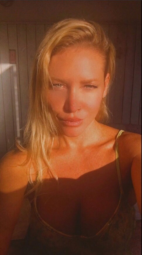 Moon Babe - OnlyFans creator with 0 reviews (0.0/5 stars)