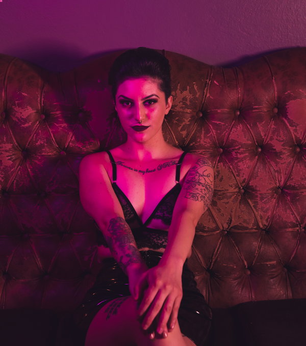 Motorcyclegirl - OnlyFans creator with 0 reviews (0.0/5 stars)
