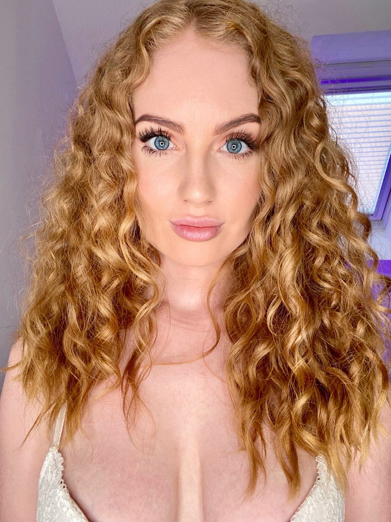 ava isabella