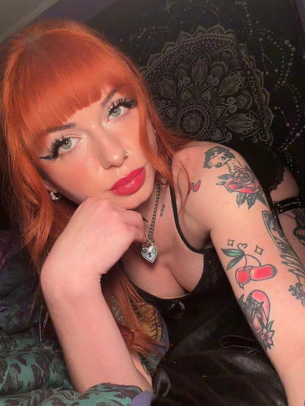 Scarlett - créateur OnlyFans avec 0 avis (0.0/5 étoiles)