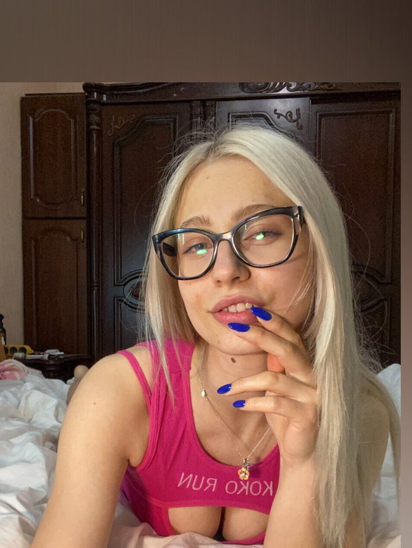 Diana🦄 - OnlyFans creator with 0 reviews (0.0/5 stars)