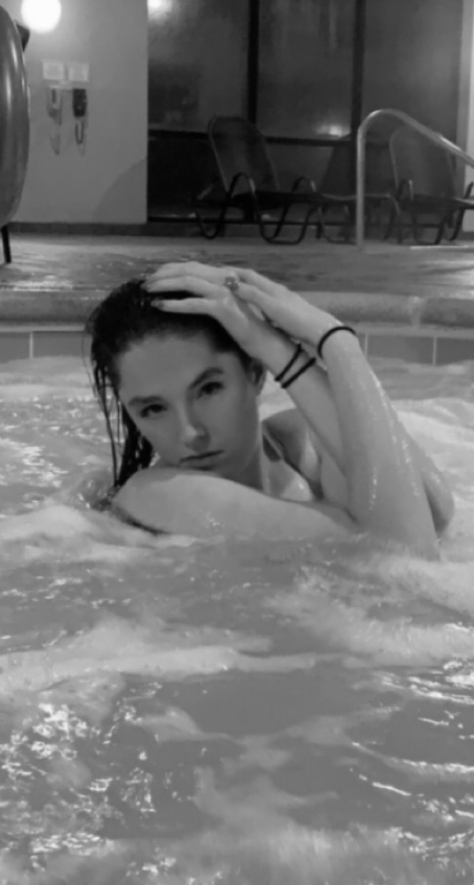 Alyssa - Onlyfans Creator