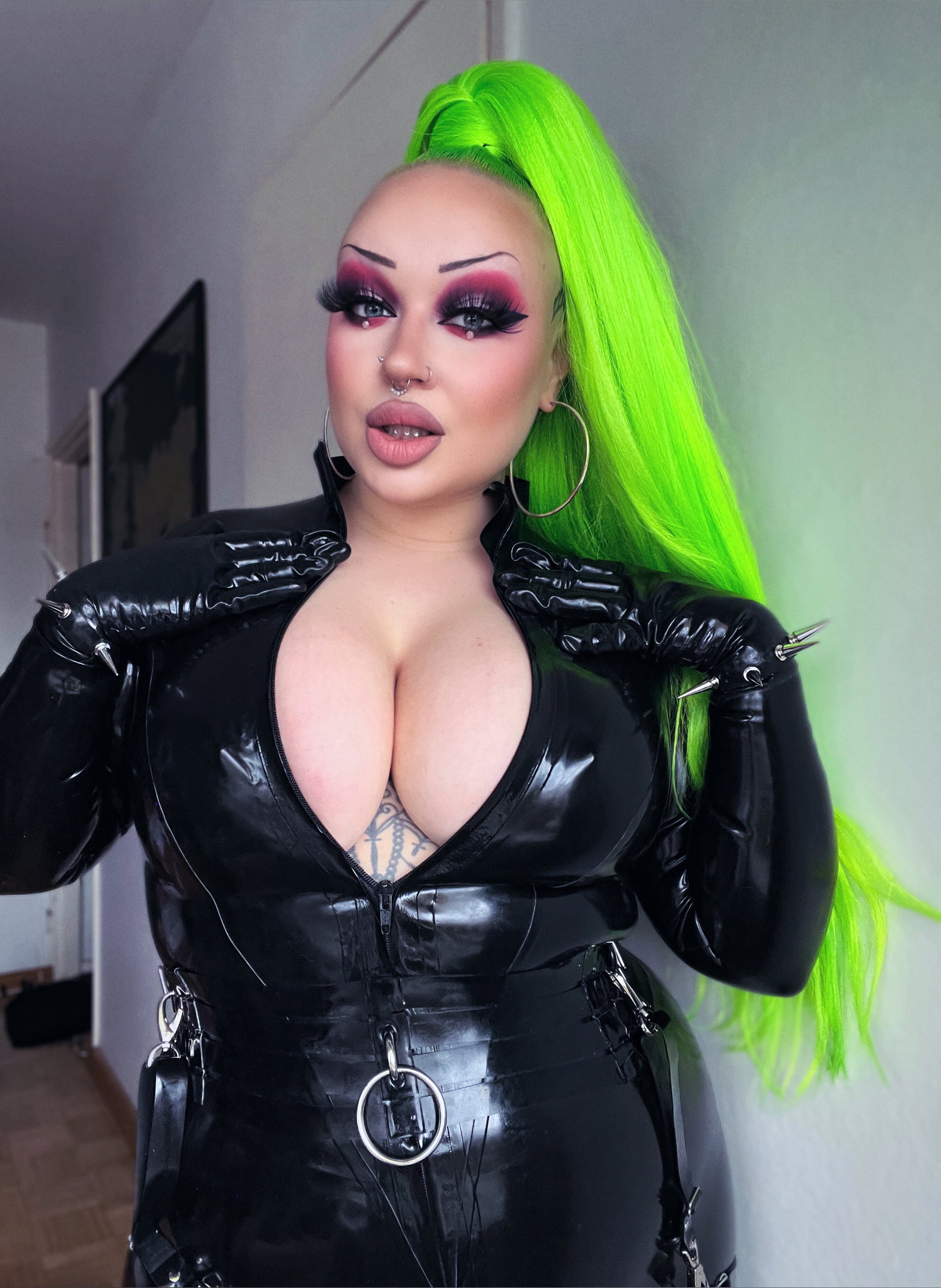 Nova The Nerd - Onlyfans Creator