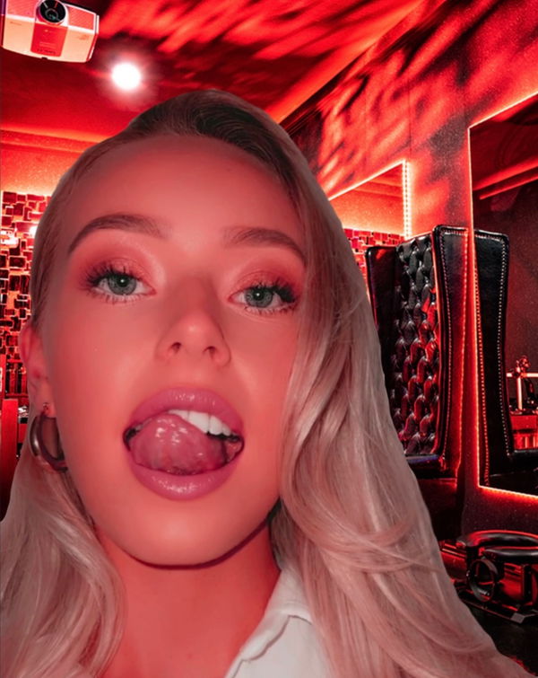 Mistress Cardi | Available Now