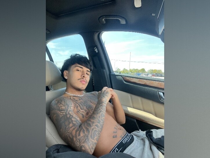 1OF1 - Onlyfans Creator