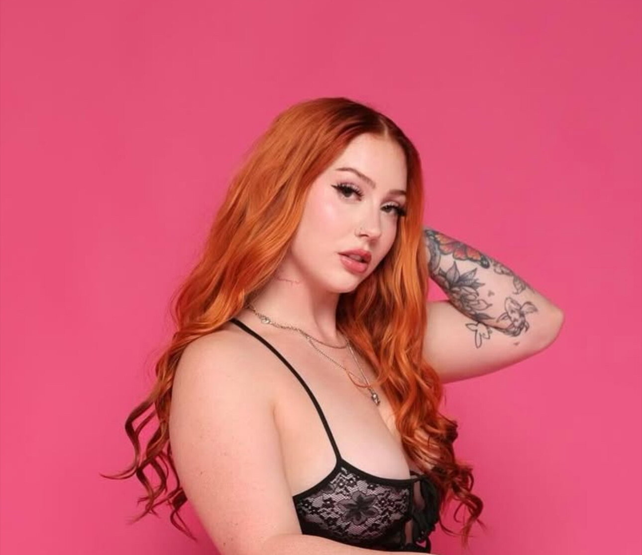 Cinna Buns - Onlyfans Creator