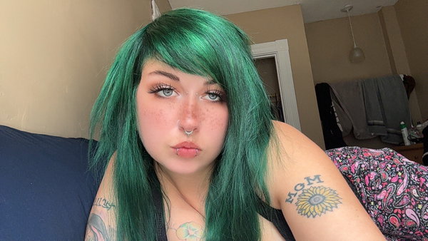 baby cherry *VIP* 🍒 - OnlyFans creator with 0 reviews (0.0/5 stars)
