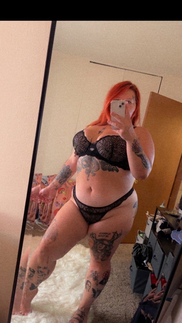 Athena Lotus - créateur OnlyFans avec 0 avis (0.0/5 étoiles)