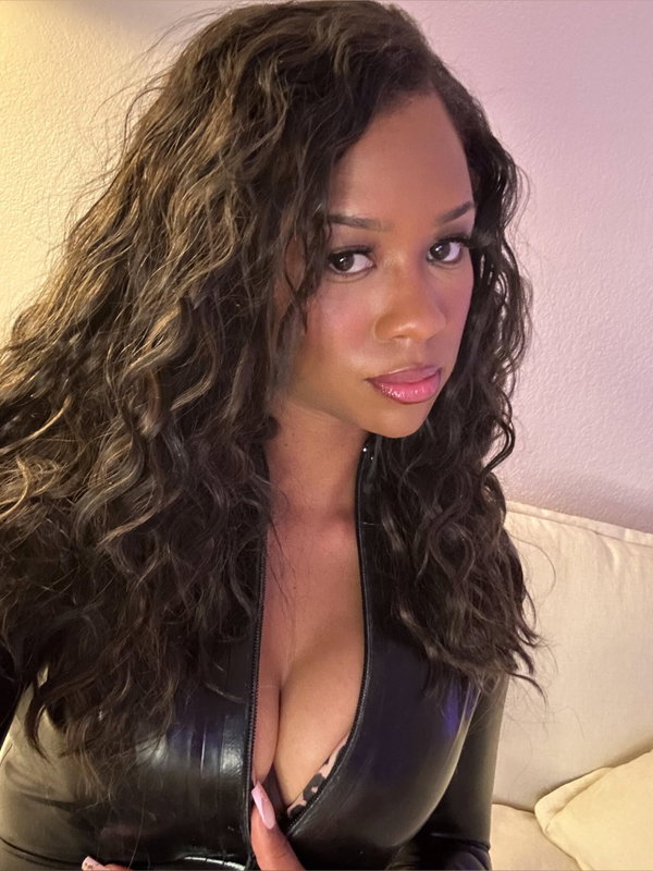 Findom Ebony Goddess - OnlyFans creator with 0 reviews (0.0/5 stars)