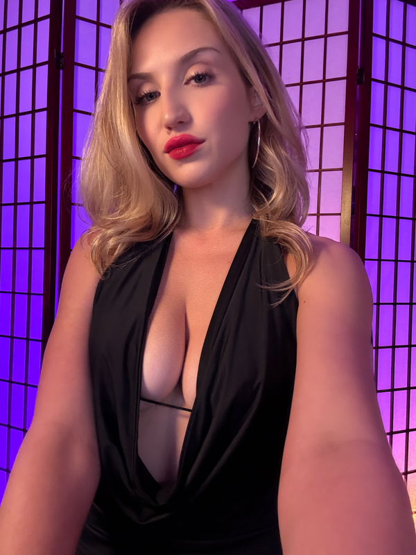 Jade Baker - créateur OnlyFans avec 0 avis (0.0/5 étoiles)