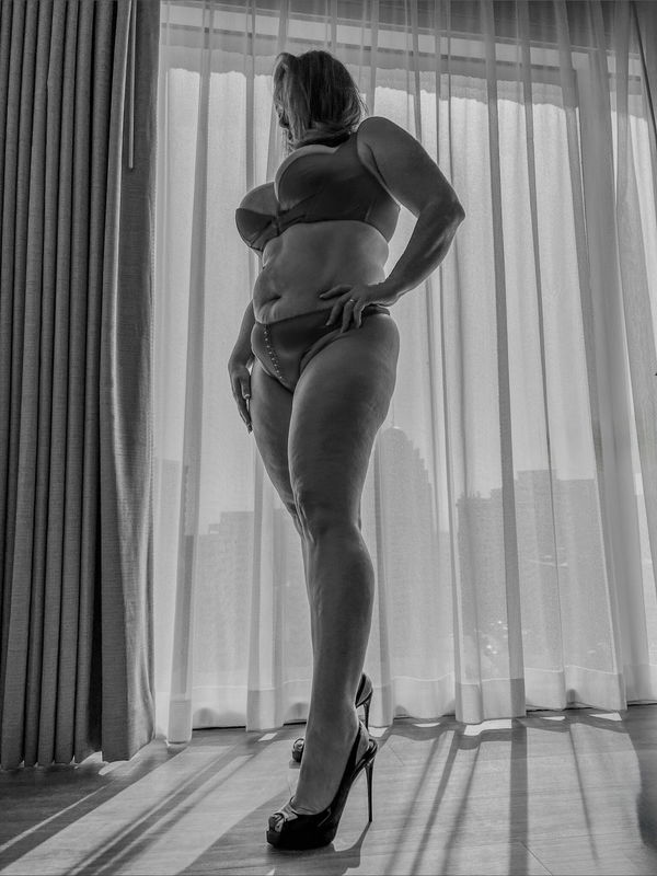 Ruby | The Perfect Wife