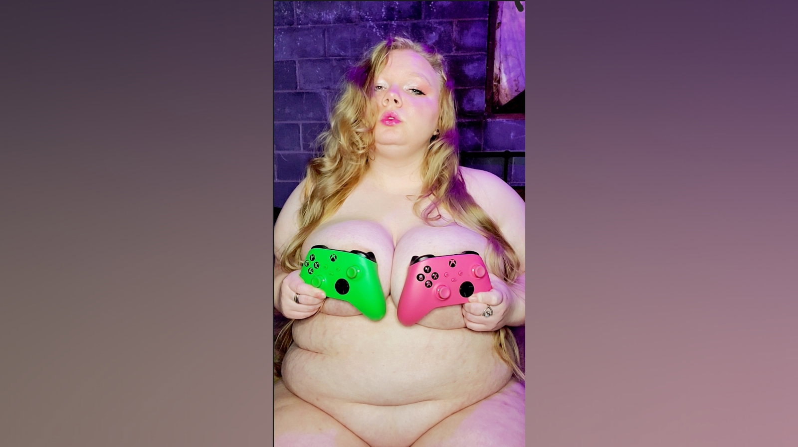 Chubby Toga - Onlyfans Creator