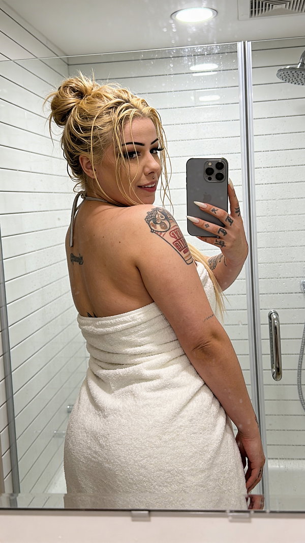 Playmate Katrina - OnlyFans creator with 0 reviews (0.0/5 stars)