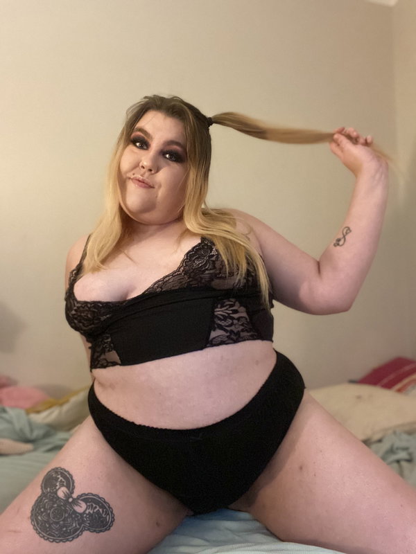 Chubby Cherry 🍒 - OnlyFans creator with 0 reviews (0.0/5 stars)