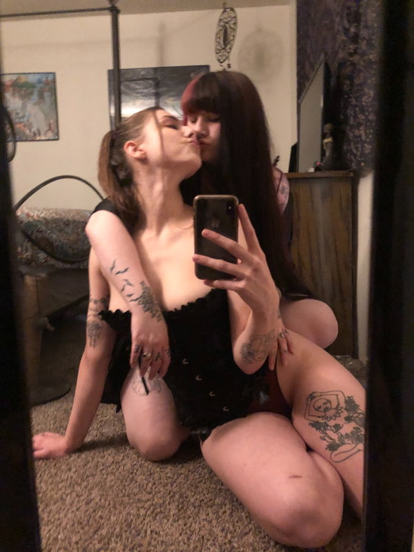･𝒢𝑜𝒹𝒹𝑒𝓈𝓈𝑒𝓈 𝒱+𝒯･ - créateur OnlyFans avec 0 avis (0.0/5 étoiles)