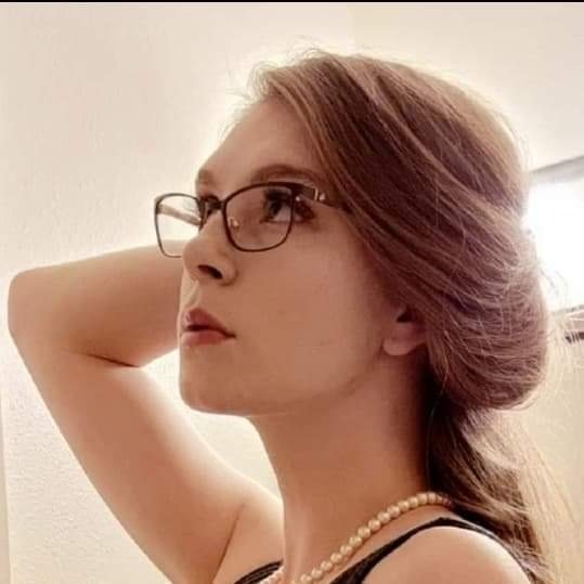 RedheadRapunzel - OnlyFans creator with 0 reviews (0.0/5 stars)