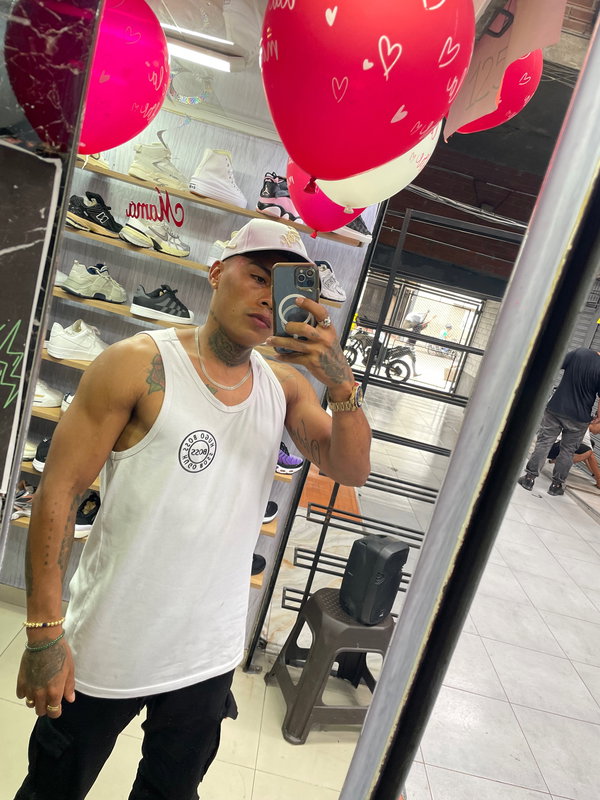 santiago - OnlyFans creator with 0 reviews (0.0/5 stars)