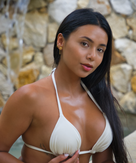 Camila🤍 - OnlyFans creator with 0 reviews (0.0/5 stars)