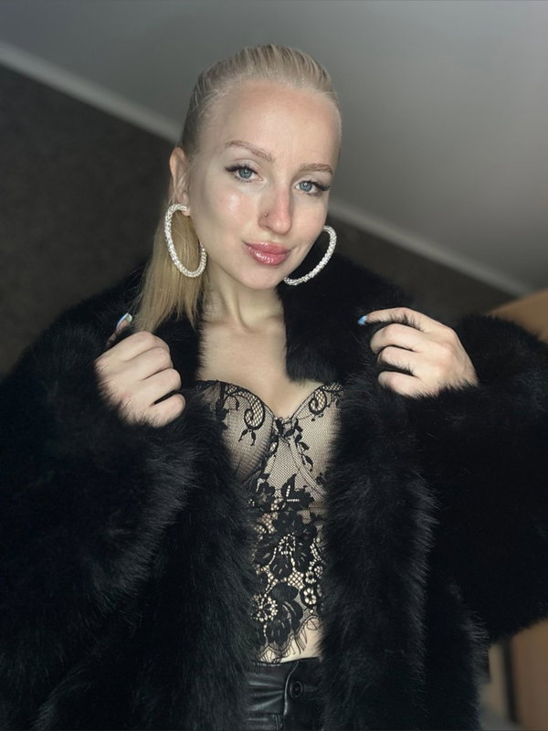 Snow Princess - OnlyFans creator with 0 reviews (0.0/5 stars)