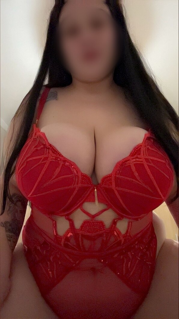 Sexybrunette - OnlyFans creator with 0 reviews (0.0/5 stars)
