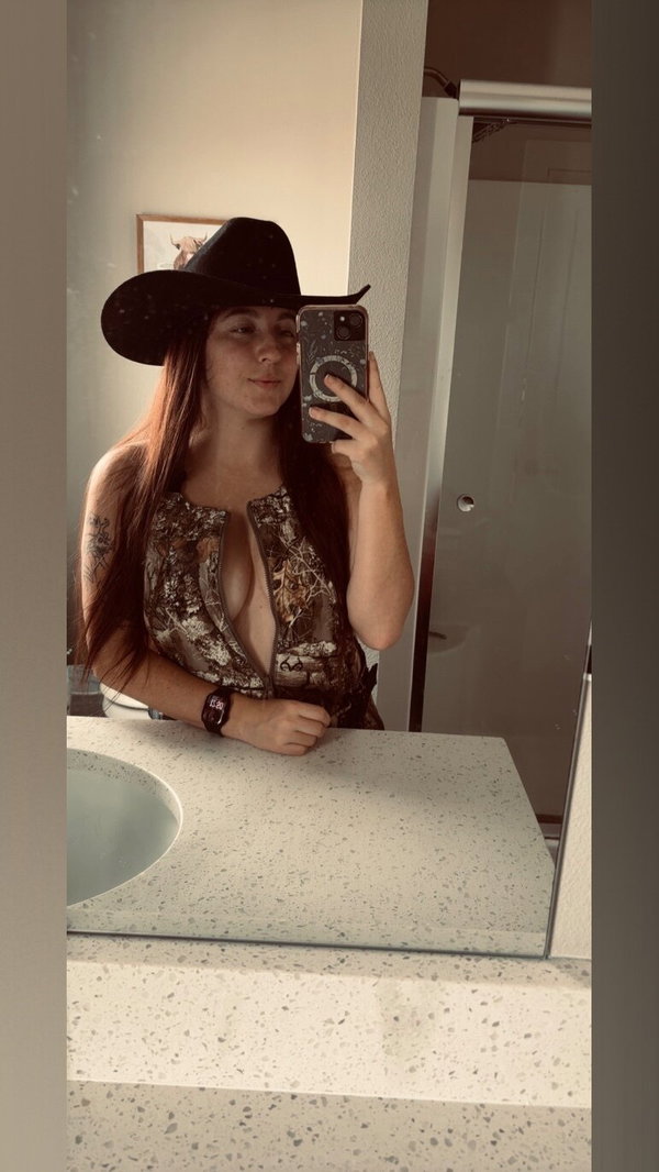 Aspen - OnlyFans creator with 0 reviews (0.0/5 stars)