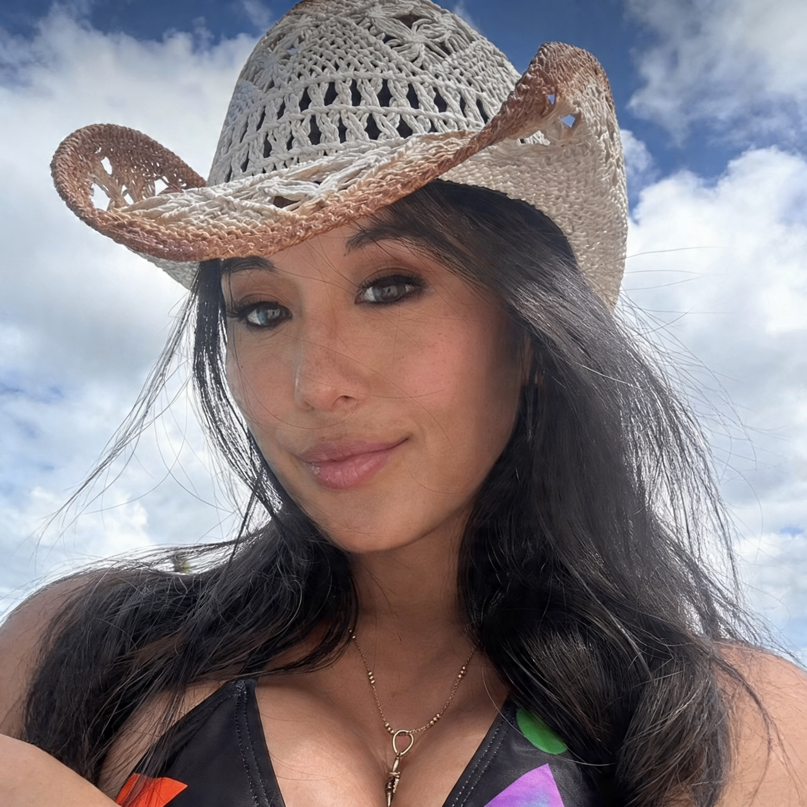 Sofia Silk - Onlyfans Creator