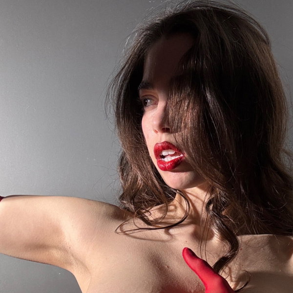 Curlyy - OnlyFans creator with 0 reviews (0.0/5 stars)