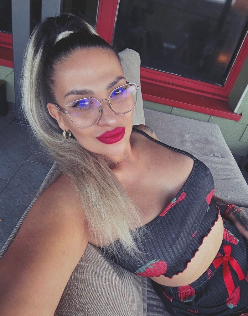 Adelina 💎 - Onlyfans créateur