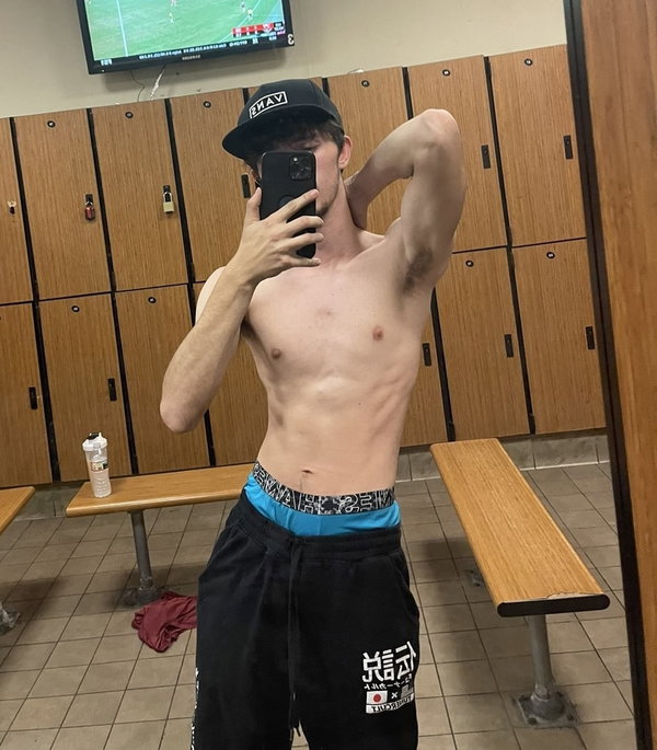 Skinny boy <3 - OnlyFans creator with 0 reviews (0.0/5 stars)